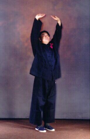 QiGong: Shaolin Wahnam QiGong Sifu Wong Kiew Kit - lifting the sky